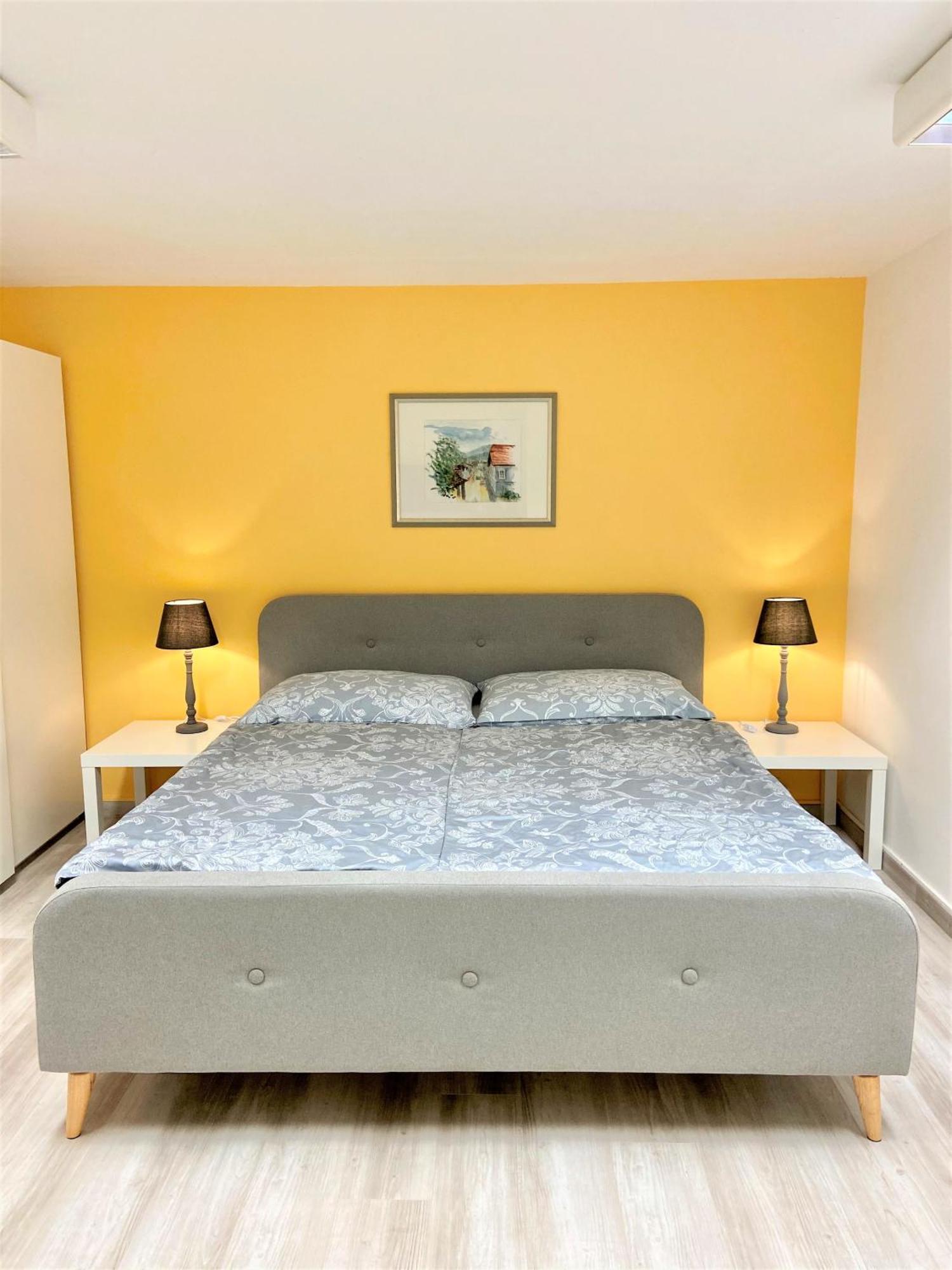 Appartement Ambiente Вайдхофен ан дер Ибс Стая снимка
